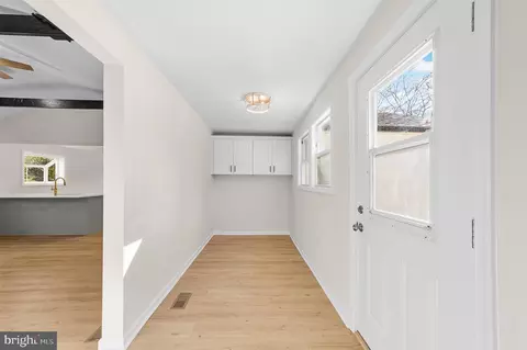 Entry Way - 438 Scott Ave, Lindenwold, NJ 08021 photo 2 of 3