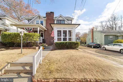 16 W Palmer Ave, Collingswood, NJ 08108