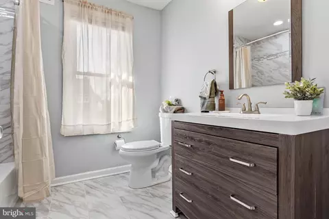 Bath - 308 Mount Vernon Ave, Laurel Springs, NJ 08021 photo 4 of 5