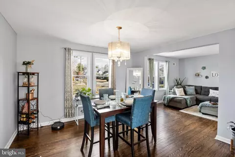 Dining - 308 Mount Vernon Ave, Laurel Springs, NJ 08021 photo 2 of 2