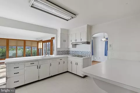 Kitchen - 36 Pinehurst Dr, Atco, NJ 08004 photo 3 of 3