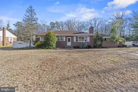 36 Pinehurst Dr, Atco, NJ 08004
