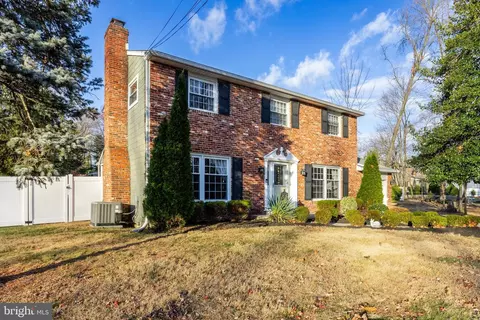 337 Provincetown Rd, Cherry Hill, NJ 08034