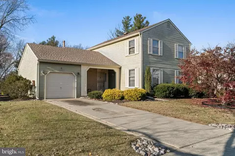 42 Dunhill Dr, Voorhees, NJ 08043