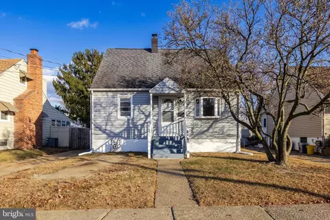 245 Salem Ave, Bellmawr, NJ 08031