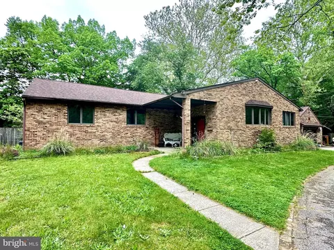 4 Signal Hill Rd, Pine Hill, NJ 08021