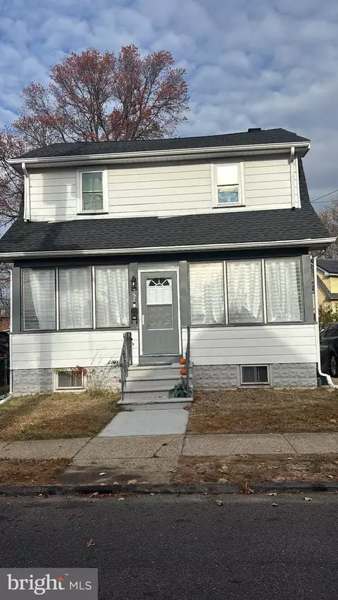 821 Hudson St, Gloucester City, NJ 08030