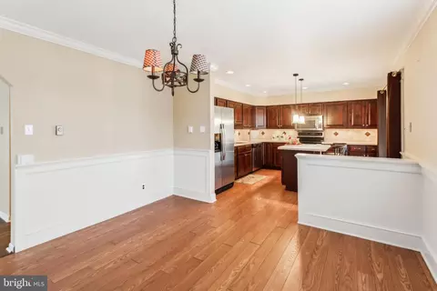 Entry Way - 8 Pine Ave, Hammonton, NJ 08037 photo 1 of 2