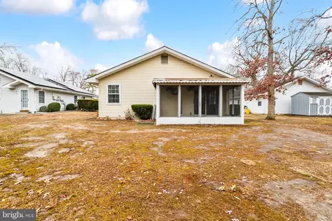 Exterior - 8 Pine Ave, Hammonton, NJ 08037 photo 4 of 4