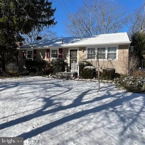 30 Hill Dr, Pine Hill, NJ 08021