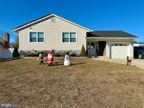 18 Conestoga Rd, Clementon, NJ 08021