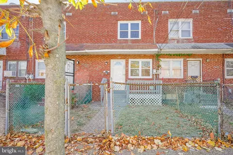1065 Bergen Ave, Camden, NJ 08105