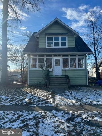 204 E Washington Ave, Magnolia, NJ 08049 | 17 Photos - Movoto