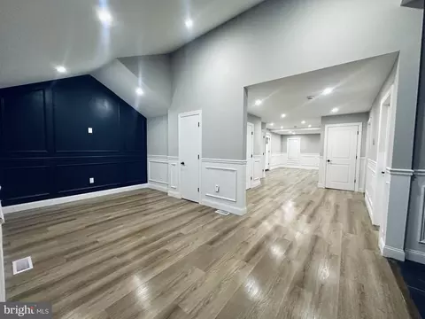 170 Pine Ave, West Berlin, NJ 08091