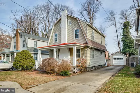33 Evergreen Ln, Haddonfield, NJ 08033