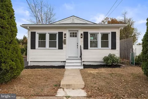 8226 Balfour Rd, Pennsauken, NJ 08110