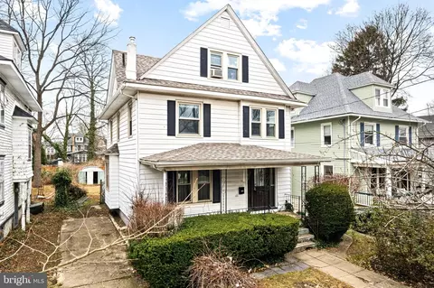 216 Centre St, Haddonfield, NJ 08033