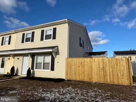 7 Long Bow, Sicklerville, NJ 08081