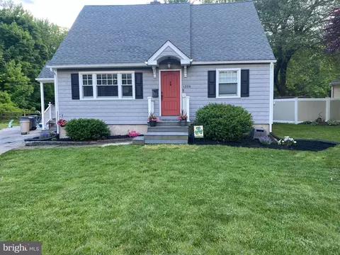 1328 Chestnut Ave, Haddon Heights, NJ 08035