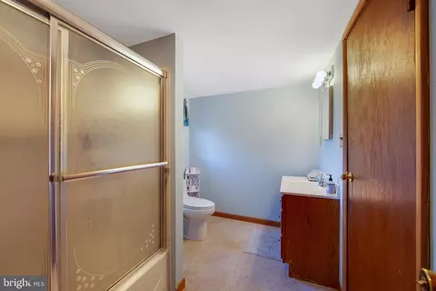 Bath - 103 E 13th Ave, Pine Hill, NJ 08021 photo 2 of 3