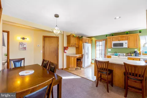 Dining - 103 E 13th Ave, Pine Hill, NJ 08021 photo 1 of 1