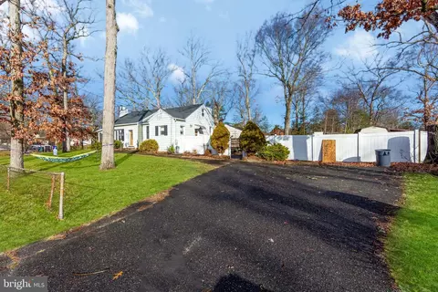 Exterior - 103 E 13th Ave, Pine Hill, NJ 08021 photo 6 of 8