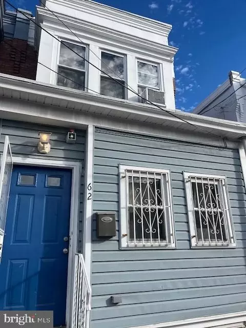 62 S 30th St, Camden, NJ 08105