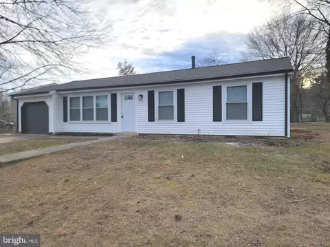 53 Jackson Ln, Sicklerville, NJ 08081