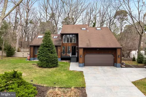 22 Wilderness Dr, Voorhees, NJ 08043