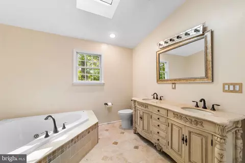Bath - 660 Maple Ave, Haddonfield, NJ 08033 photo 5 of 5