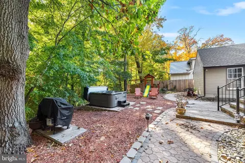 Exterior - 660 Maple Ave, Haddonfield, NJ 08033 photo 5 of 7