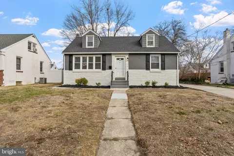1009 Elmwood Ave, Blackwood, NJ 08012