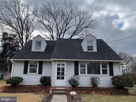 212 Albertson Ave, Barrington, NJ 08007