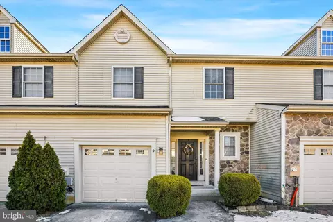 9 Camino, Sicklerville, NJ 08081