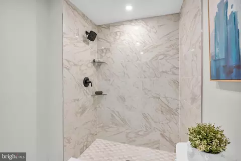 Bath - 517 Beech Ave, Laurel Springs, NJ 08021 photo 2 of 2