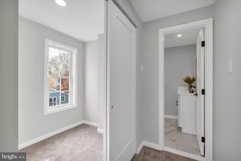 Entry Way - 517 Beech Ave, Laurel Springs, NJ 08021 photo 9 of 12
