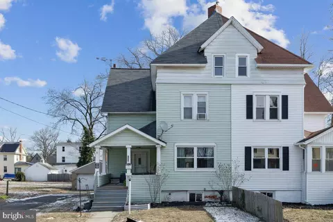 137 Maple Ter, Merchantville, NJ 08109