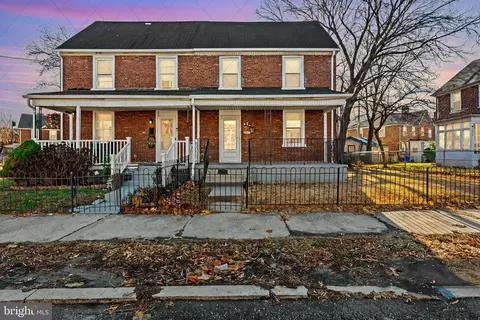 2907 N Constitution Rd, Camden, NJ 08104