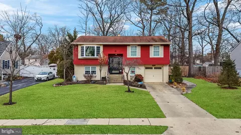 55 E 8th Ave, Pine Hill, NJ 08021