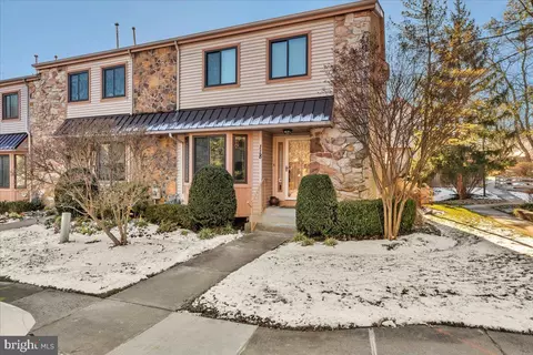 118 Chanticleer, Cherry Hill, NJ 08003