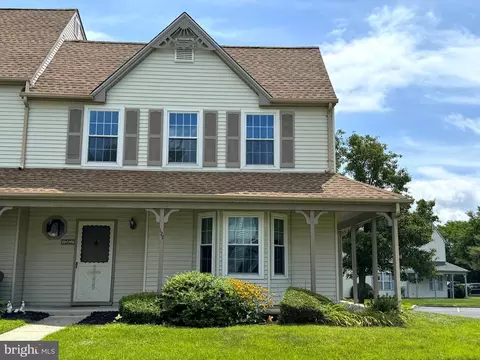 127 Knoll Dr, Blackwood, NJ 08012