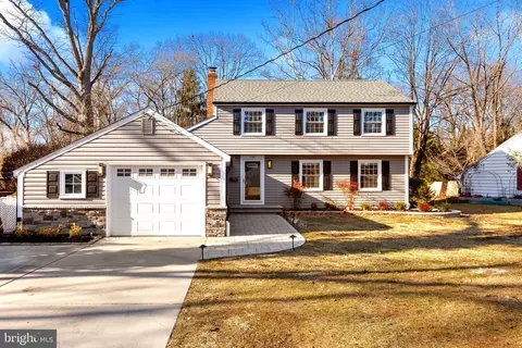 128 Westover Dr, Cherry Hill, NJ 08034