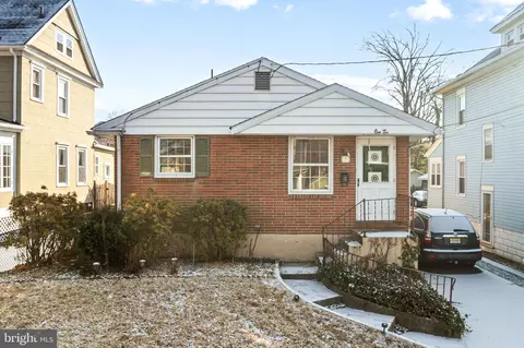 110 E Knight Ave, Collingswood, NJ 08108