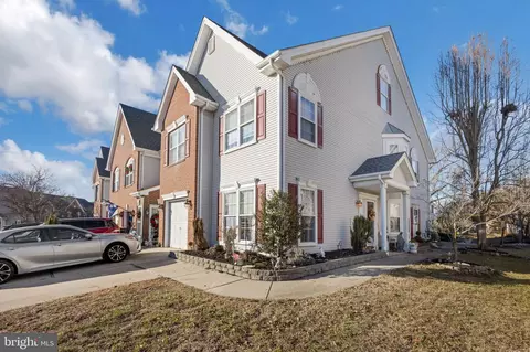74 La Costa Dr, Blackwood, NJ 08012