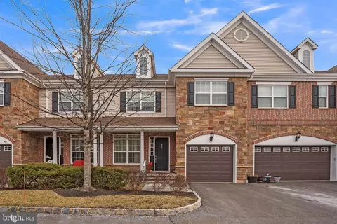 803 Pacer Ct, Cherry Hill, NJ 08002