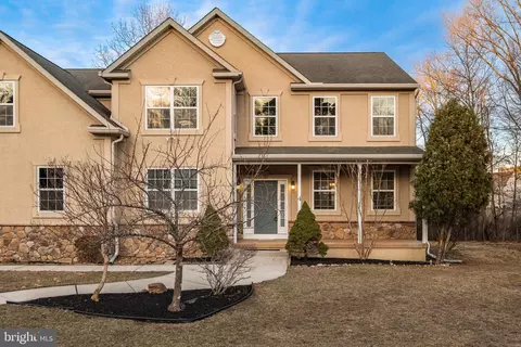 Exterior - 4 Edwards Ct, Lawnside, NJ 08045 photo 2 of 9