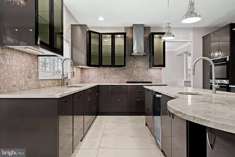 Kitchen - 4 Edwards Ct, Lawnside, NJ 08045 photo 2 of 8