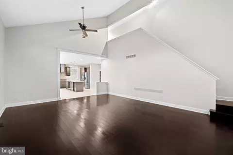 Living - 4 Edwards Ct, Lawnside, NJ 08045 photo 2 of 4