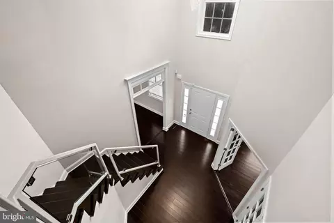 Entry Way - 4 Edwards Ct, Lawnside, NJ 08045 photo 9 of 10