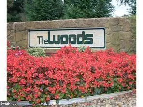 105 The Woods, Cherry Hill, NJ 08003